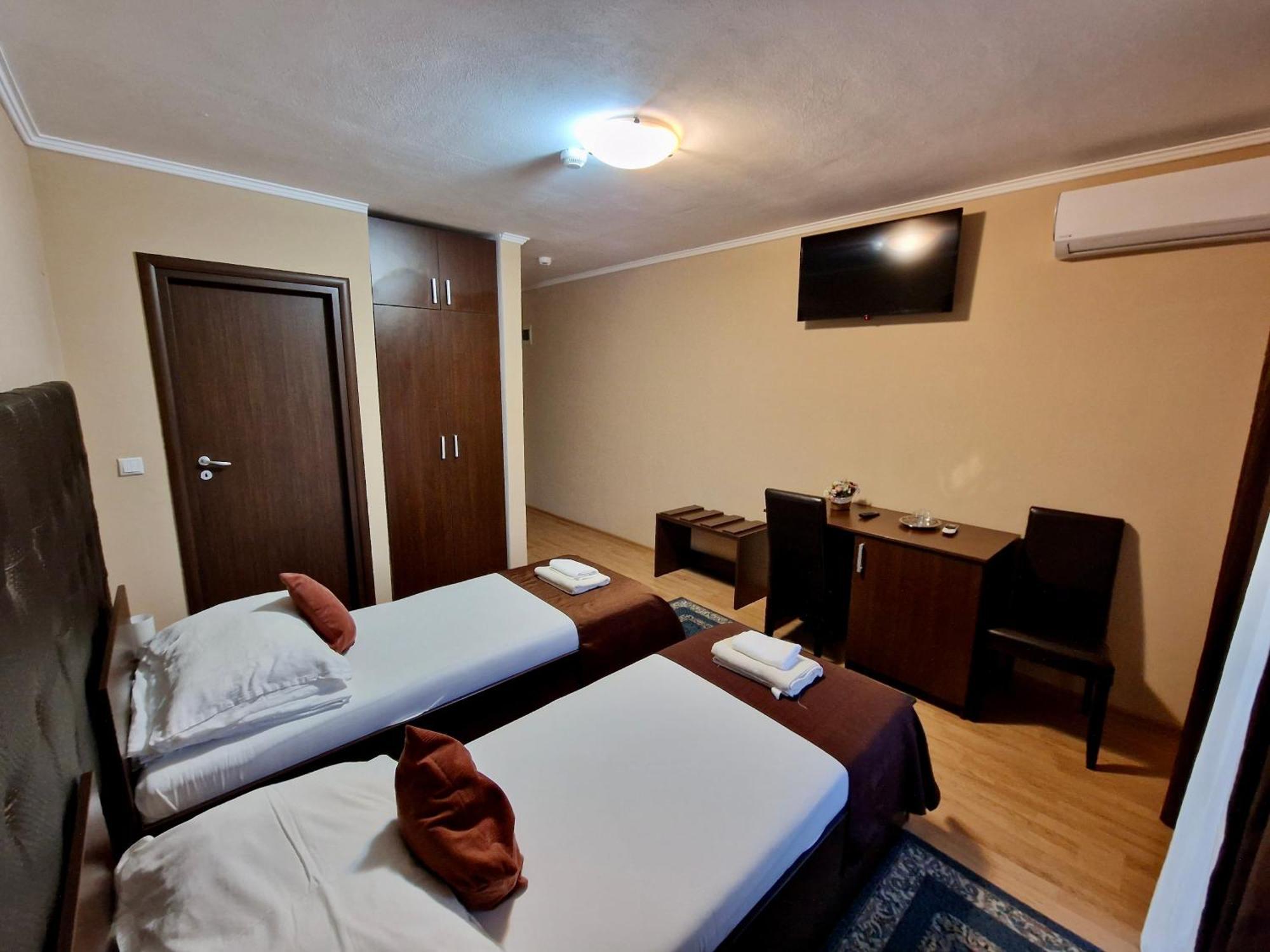 Hanul Lui Bogdan Economy Inn Faget  Luaran gambar